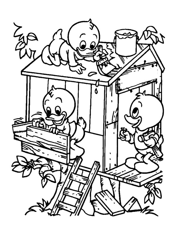 Huey Dewey and Louie build treehouse Coloring page